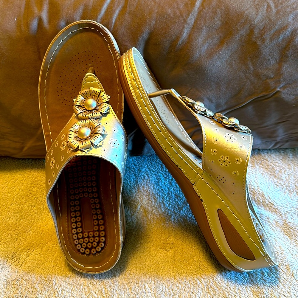 Slip-on Sandals